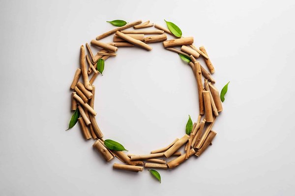 Quelles sont les meilleures pratiques pour la conservation de l'eau dans les piscines semi-enterrées ?