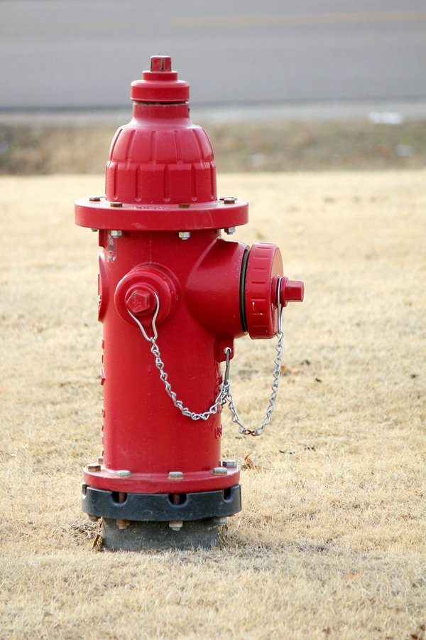 Poteaux incendie : découvrez leur rôle essentiel en cas d'urgence
